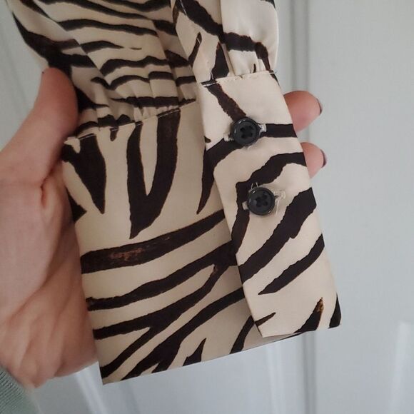 Rachel Zoe Zebra Cropped Ruched Long-Sleeve Blouse Small - Picture 4 of 13